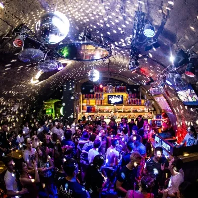 Double Trouble Partynacht